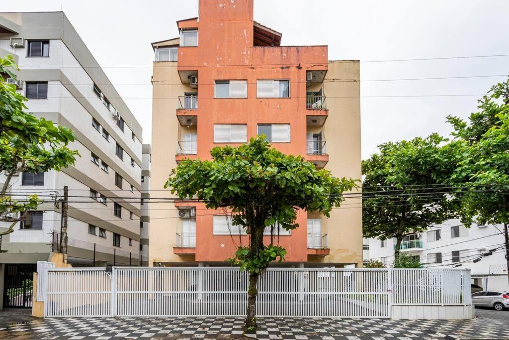 Apartamento encantador no Guarujá, praia da Enseada - Apenas 600m da praia ! Exterior foto