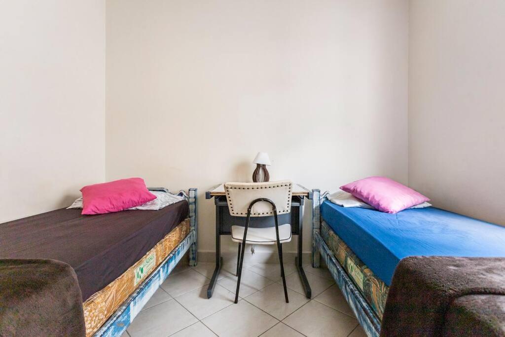 Apartamento encantador no Guarujá, praia da Enseada - Apenas 600m da praia ! Exterior foto